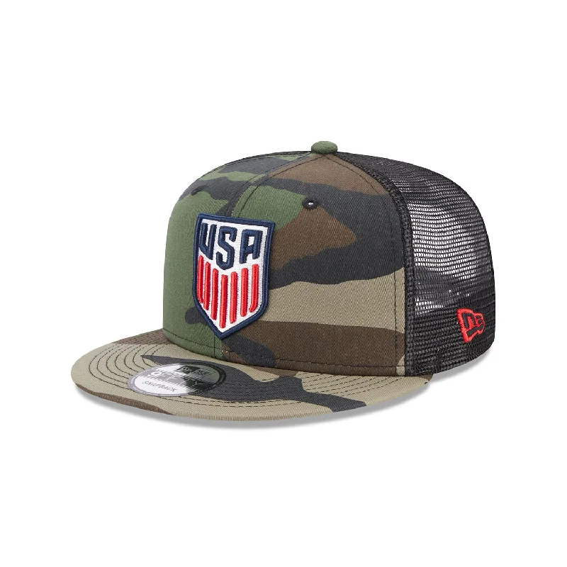 Men's hats cozy navy-Men's New Era USMNT 9Fifty Classic Trucker Mesh Camo